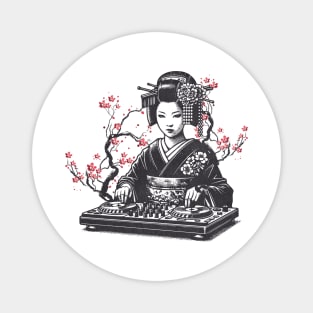 Geisha DJ Magnet